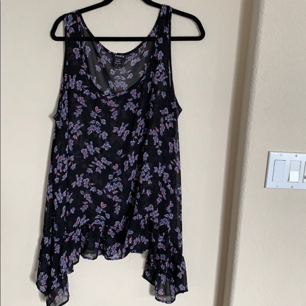 Adorable torrid tank